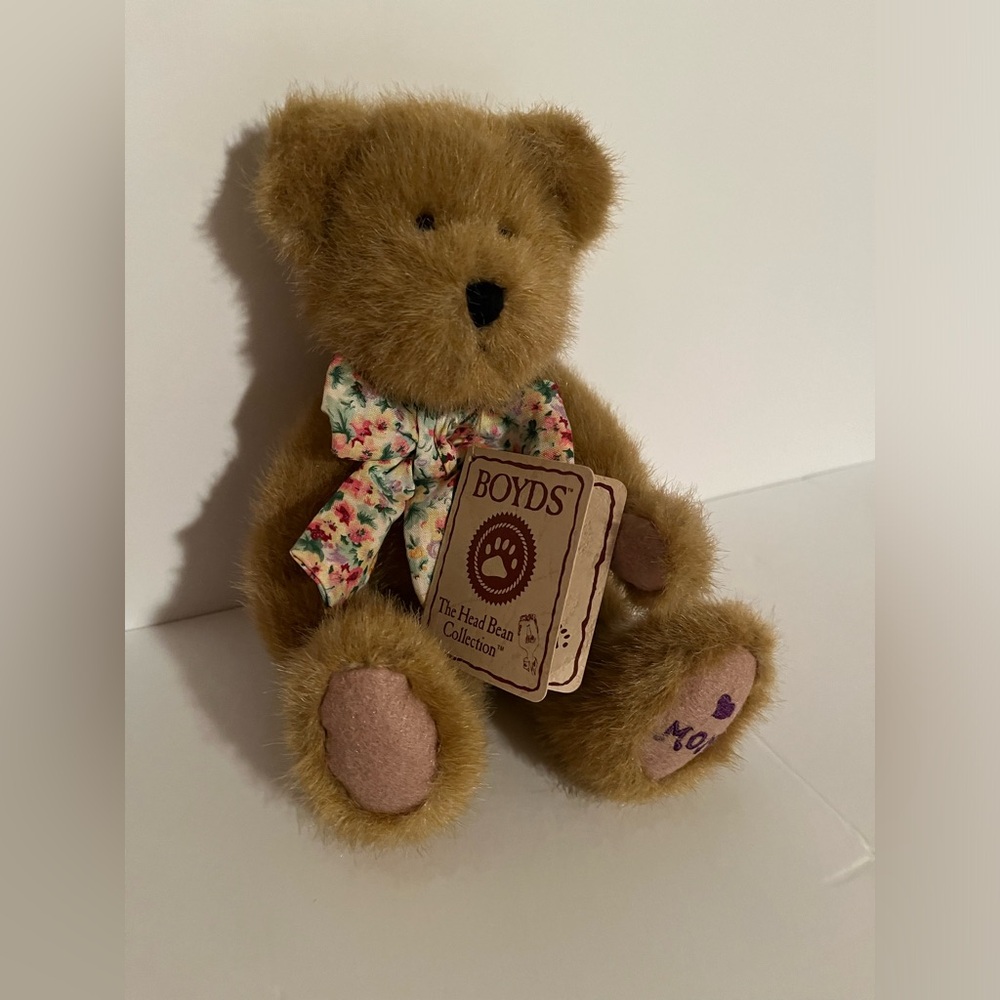 Boyds Plush Style # 82525 Dorothy B. Beansley, 10"  NEW/Tag , Jointed
